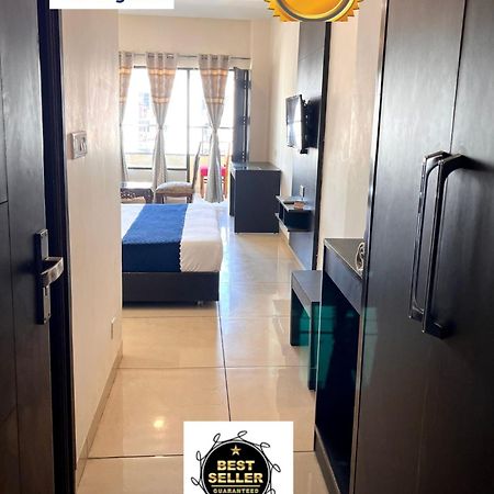 ホテル Jb Residency Zirakpur !! Top Rated & Most Awarded Property In Zirakpur エクステリア 写真