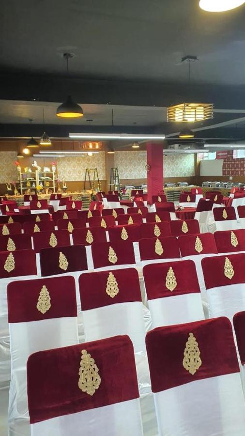 ホテル Jb Residency Zirakpur !! Top Rated & Most Awarded Property In Zirakpur エクステリア 写真